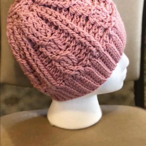 Toddler messy bun pony tail chunky knit hat - Picture 2 of 4
